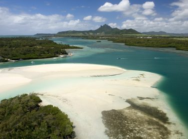 Mauritius: To live and invest?