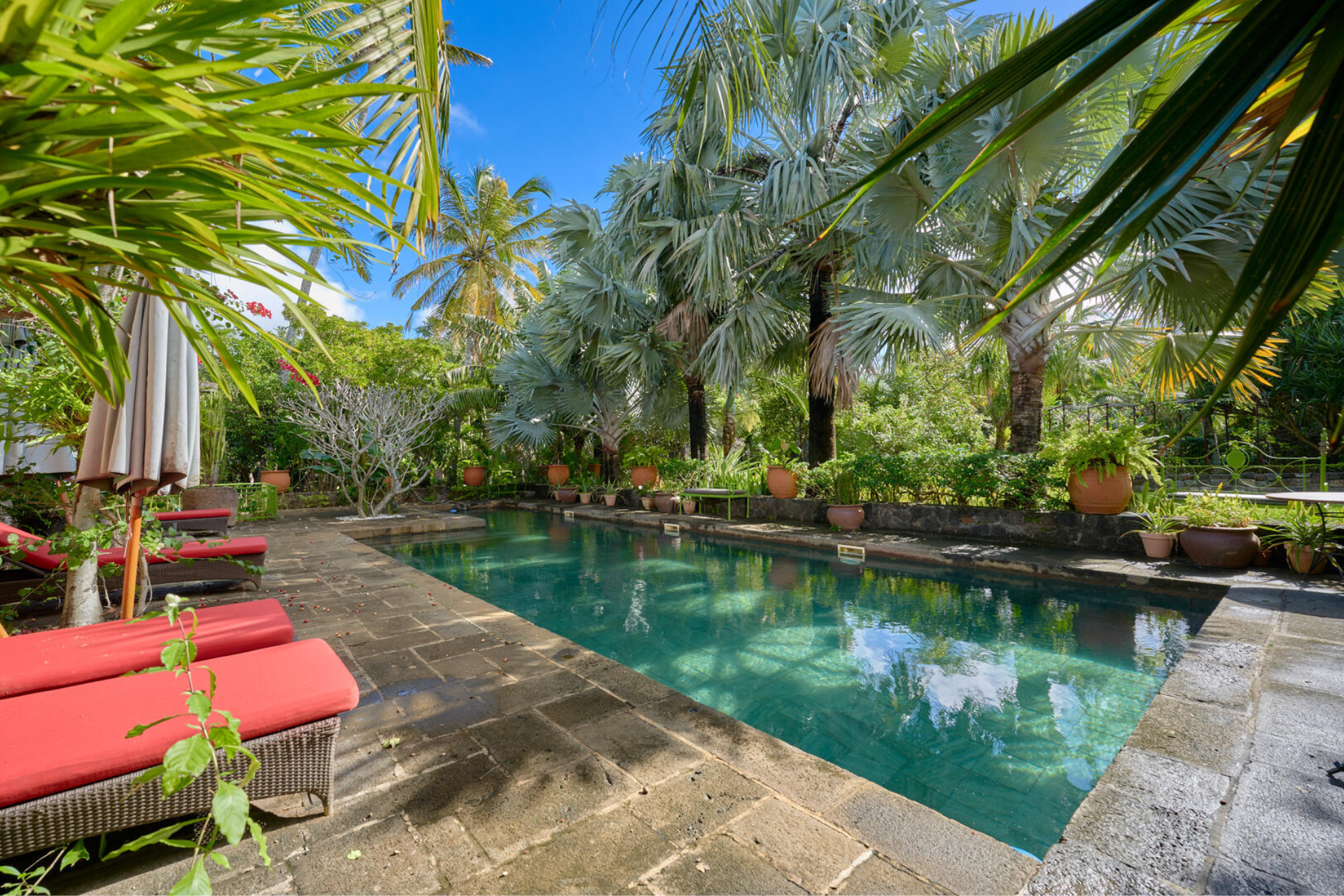 Luxury Lifestyle Awards 2025 | Villa Vie élue Meilleure Agence Immobilière Indépendante de Luxe