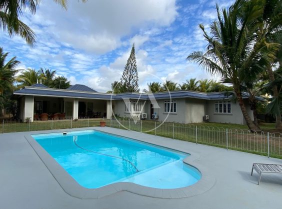 Maison/Villa – 4 chambres – Bain Boeuf